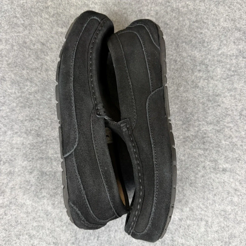 UGG Ascot Mens 10 Black Suede Sheepskin Fur Lined Moccasin Slipper Loafers Shoes